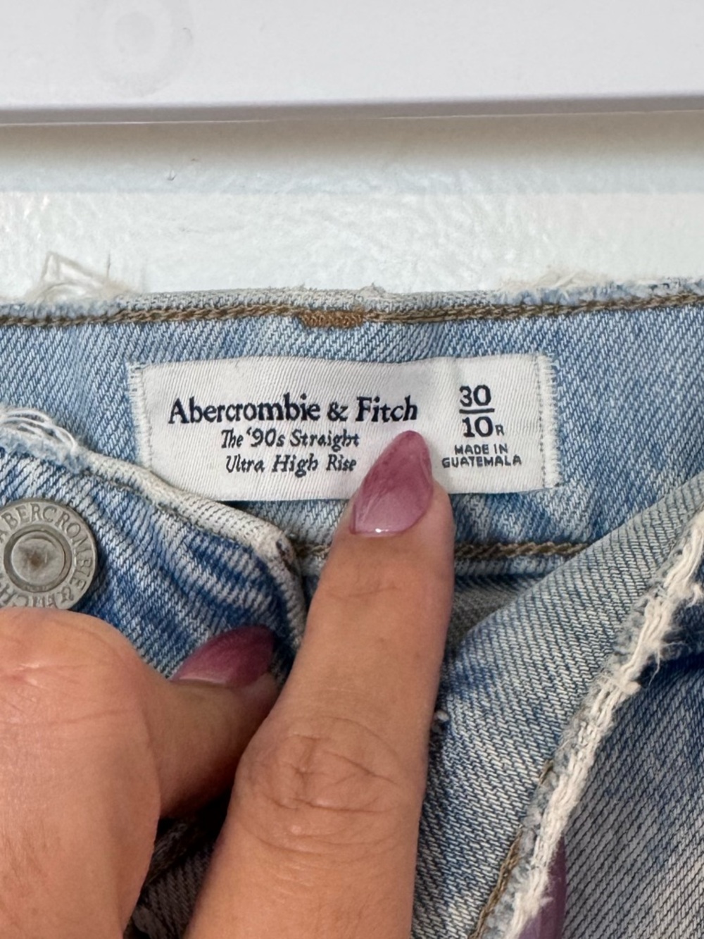 Abercrombie & Fitch Light Blue Straight-Leg Women's Jeans - Picture 3 of 7